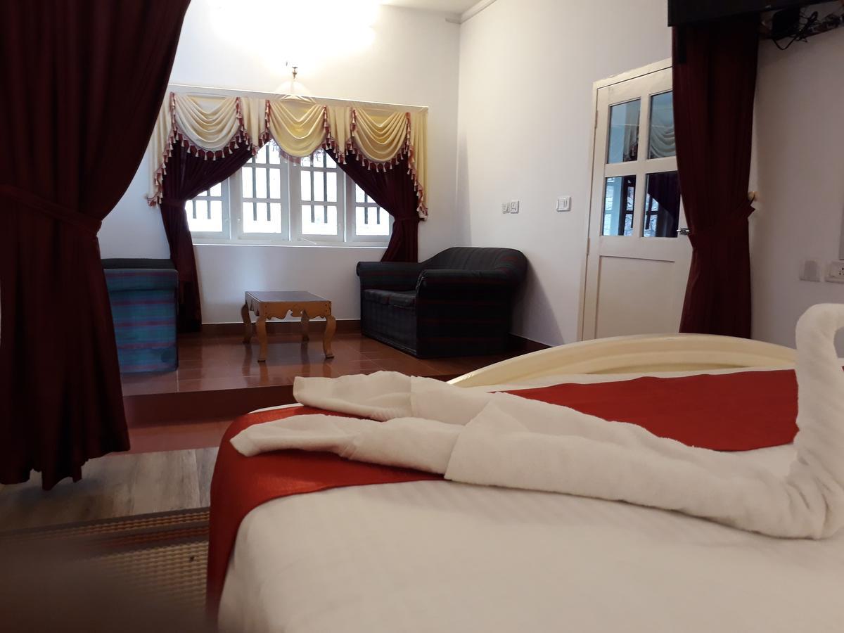 Golden Green Hotel Munnar Exterior foto