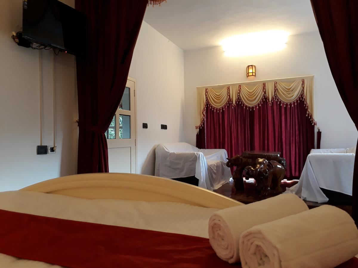 Golden Green Hotel Munnar Exterior foto